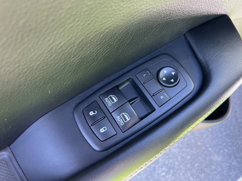 2019 Dodge Challenger SRT Hellcat 3rd Gen - Image 13 of 21