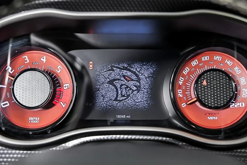 2019 Dodge Challenger SRT Hellcat 3rd Gen - Image 24 of 31
