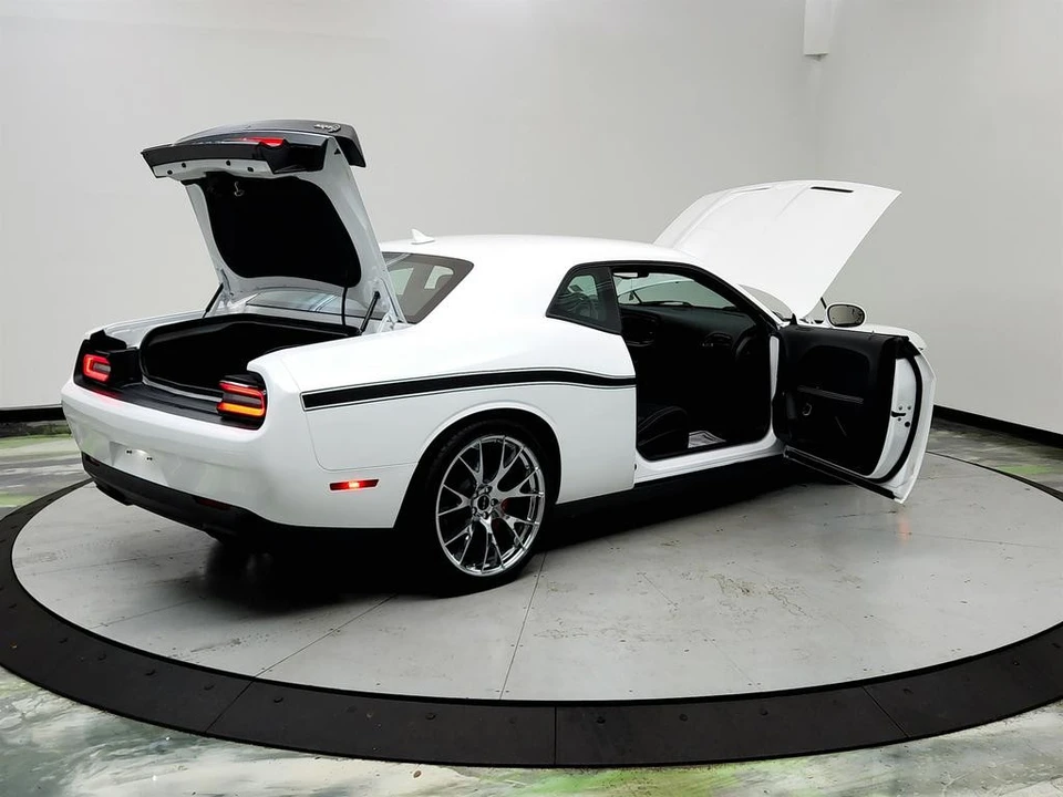 2019 Dodge Challenger SRT Hellcat 3rd Gen - Image 11 of 12