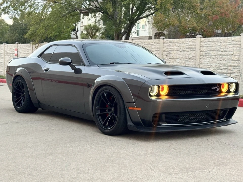 2019 Dodge Challenger SRT Hellcat 3rd Gen - Image 9 of 12