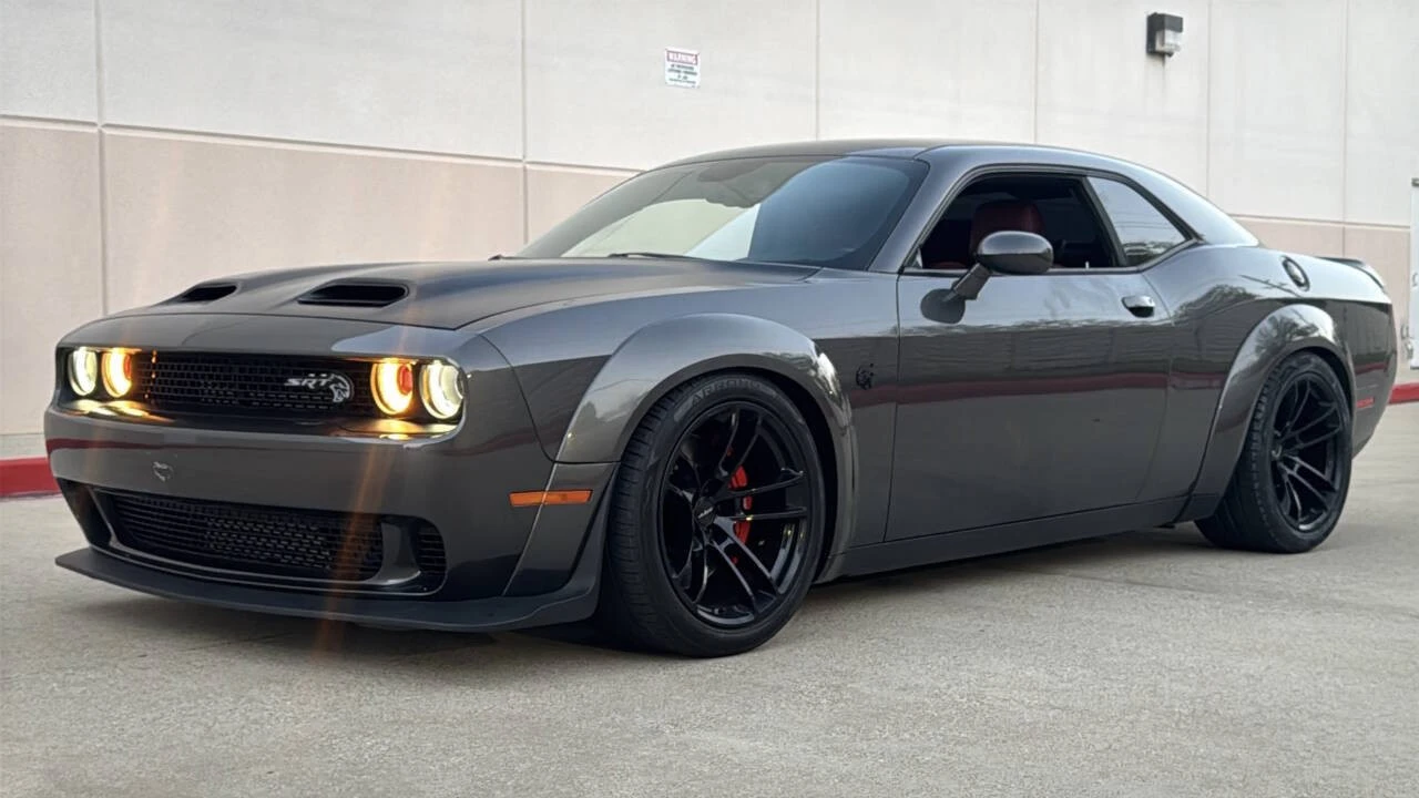 2019 Dodge Challenger SRT Hellcat 3rd Gen - Image 2 of 12