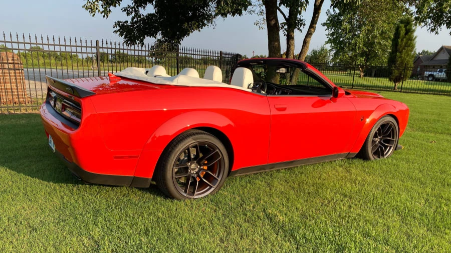 2019 Dodge Challenger SRT Hellcat 3rd Gen - Image 9 of 14