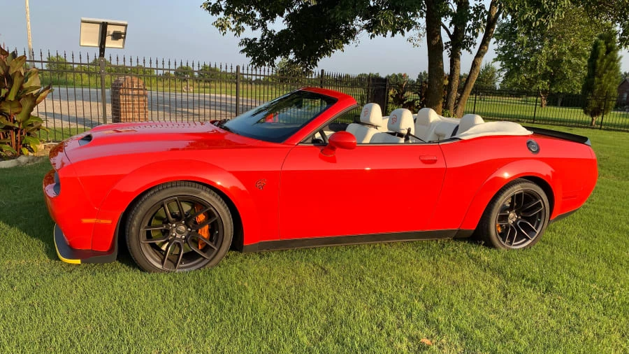 2019 Dodge Challenger SRT Hellcat 3rd Gen - Image 13 of 14
