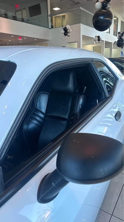 2019 Dodge Challenger SRT Hellcat 3rd Gen - Image 8 of 10