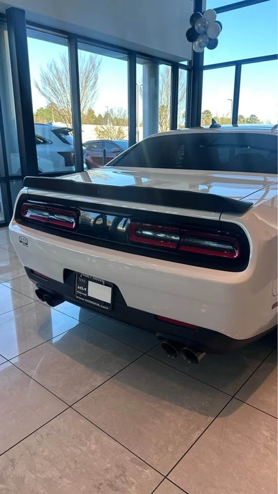2019 Dodge Challenger SRT Hellcat 3rd Gen - Image 10 of 10