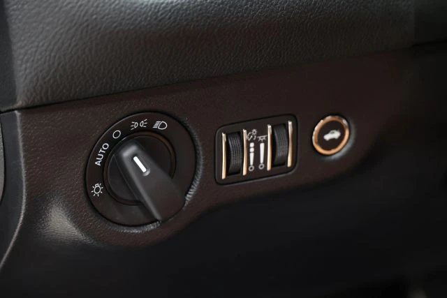 2019 Dodge Challenger SRT Hellcat 3rd Gen - Image 24 of 31