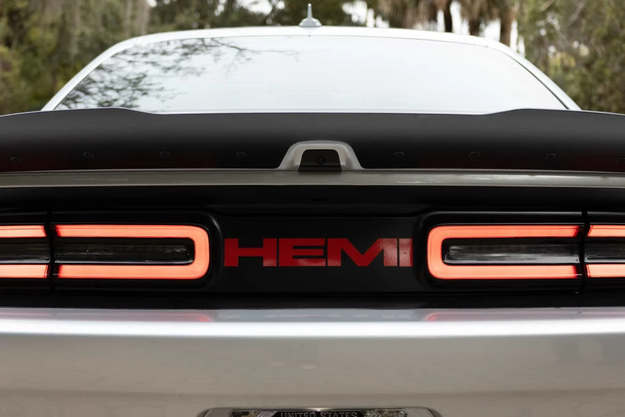 2019 Dodge Challenger SRT Hellcat 3rd Gen - Image 17 of 31