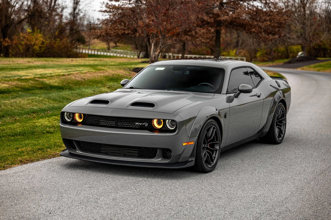 2019 Dodge Challenger SRT Hellcat 3rd Gen - Image 8 of 31
