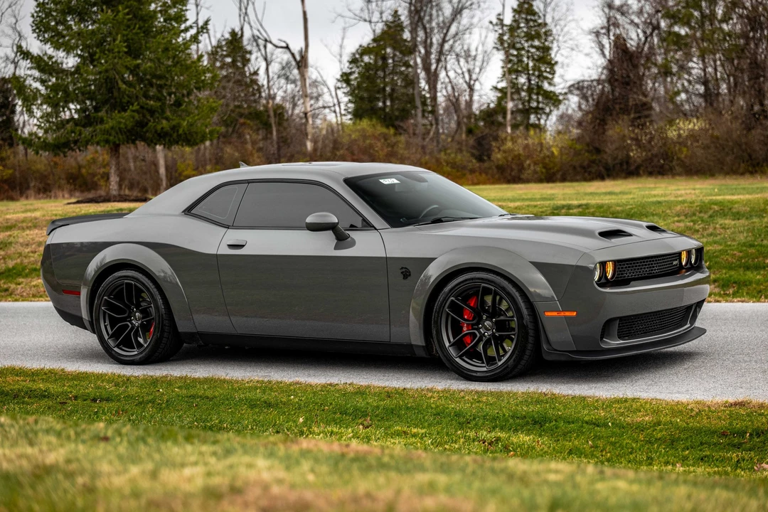 2019 Dodge Challenger SRT Hellcat 3rd Gen - Image 19 of 31