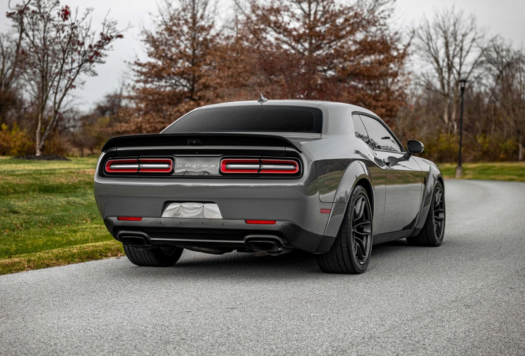 2019 Dodge Challenger SRT Hellcat 3rd Gen - Image 28 of 31