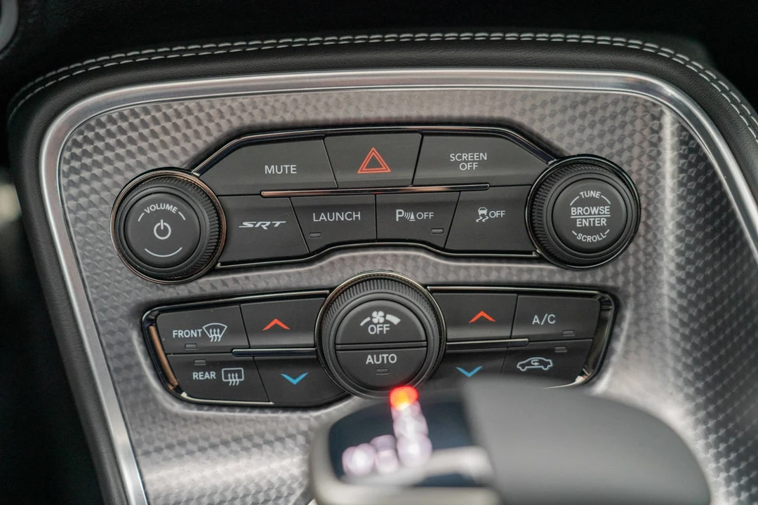 2019 Dodge Challenger SRT Hellcat 3rd Gen - Image 20 of 31