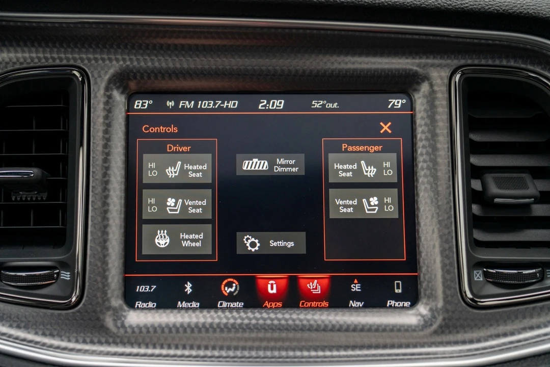 2019 Dodge Challenger SRT Hellcat 3rd Gen - Image 15 of 31