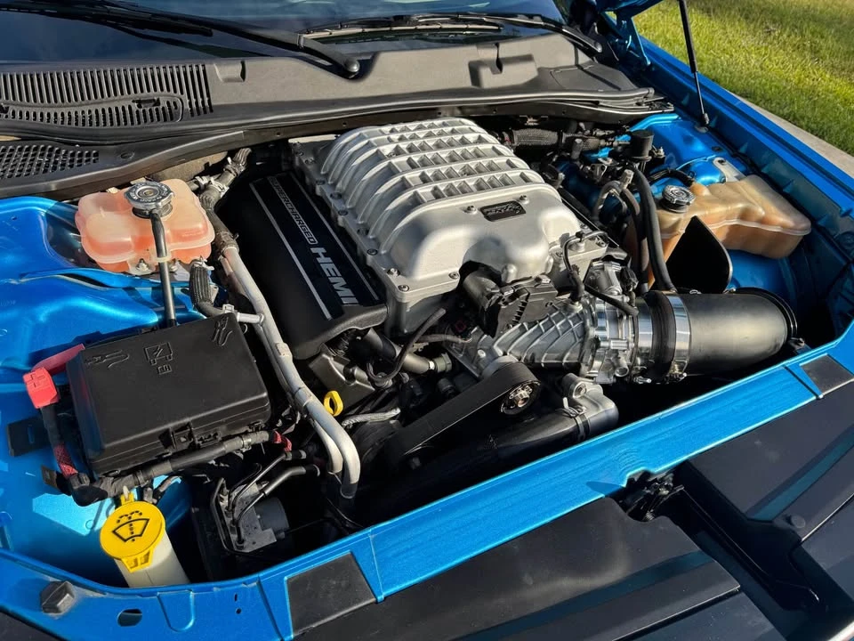 2019 Dodge Challenger - Image 6 of 8