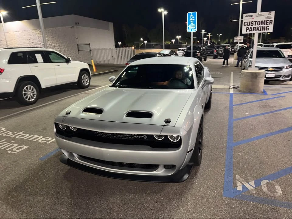 2019 Dodge Challenger SRT Hellcat 3rd Gen - Image 16 of 17