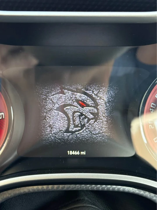 2019 Dodge Challenger SRT Hellcat 3rd Gen - Image 8 of 17