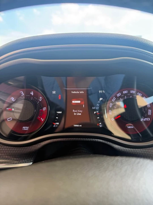 2019 Dodge Challenger SRT Hellcat 3rd Gen - Image 11 of 12