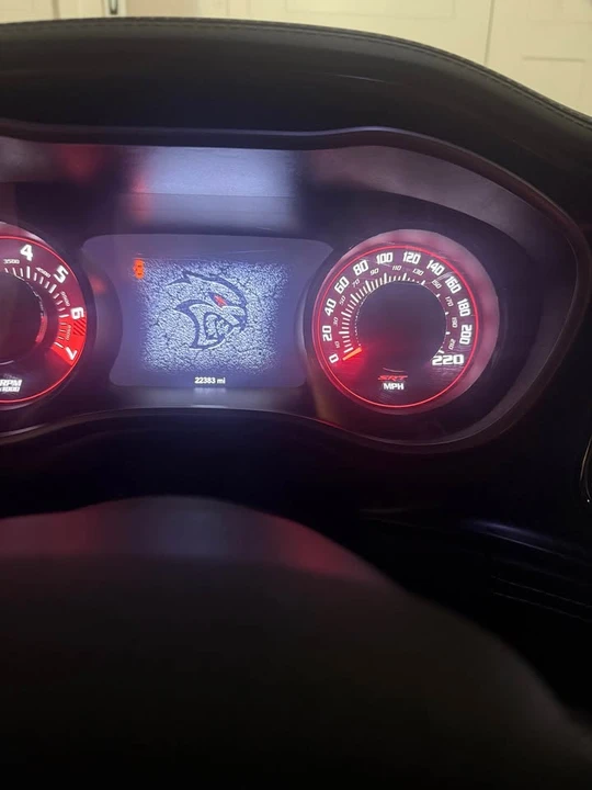 2019 Dodge Challenger SRT Hellcat 3rd Gen - Image 9 of 20