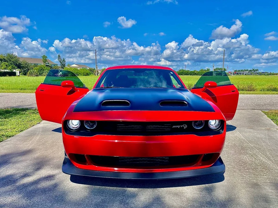 2019 Dodge Challenger SRT Hellcat 3rd Gen - Image 15 of 18