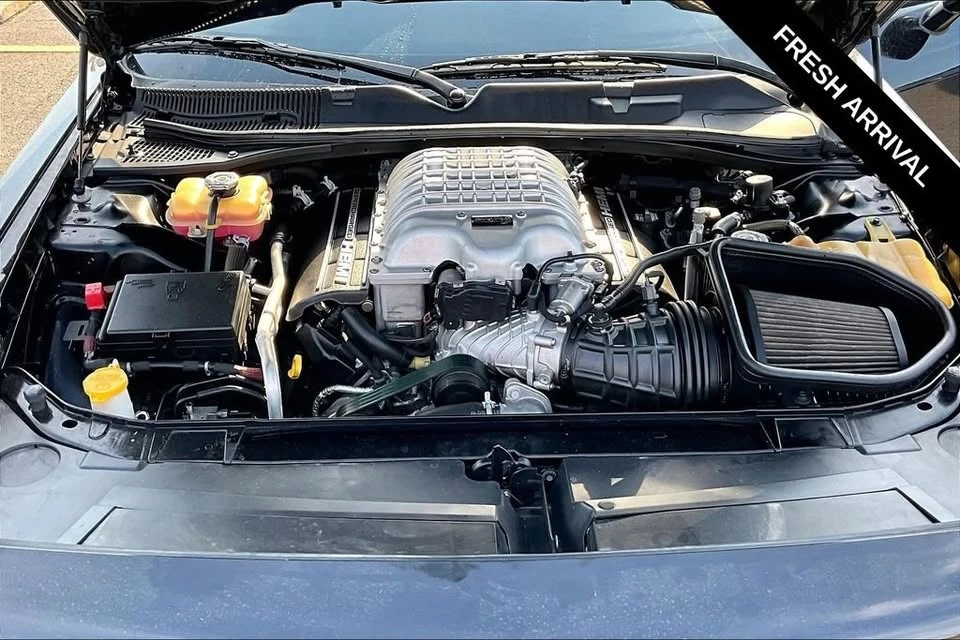 2019 Dodge Challenger SRT Hellcat 3rd Gen - Image 17 of 20
