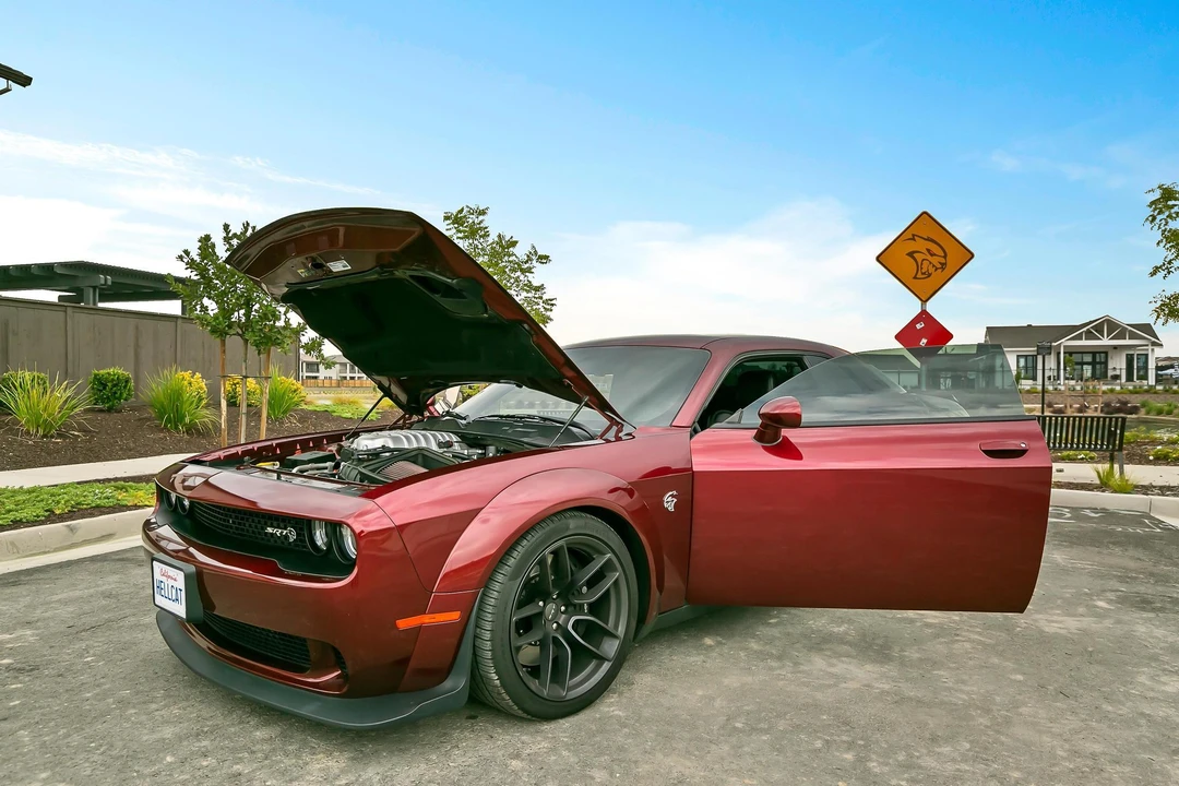 2019 Dodge Challenger SRT Hellcat 3rd Gen - Image 17 of 31