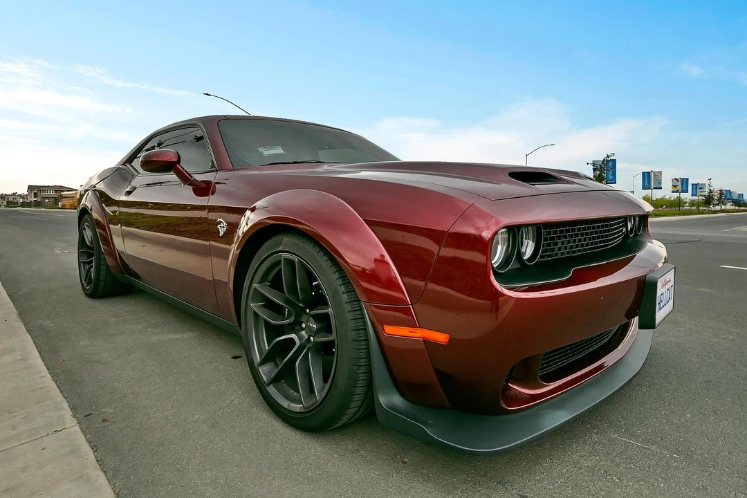 2019 Dodge Challenger SRT Hellcat 3rd Gen - Image 14 of 31