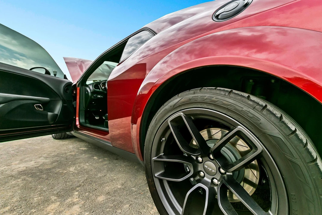 2019 Dodge Challenger SRT Hellcat 3rd Gen - Image 18 of 31