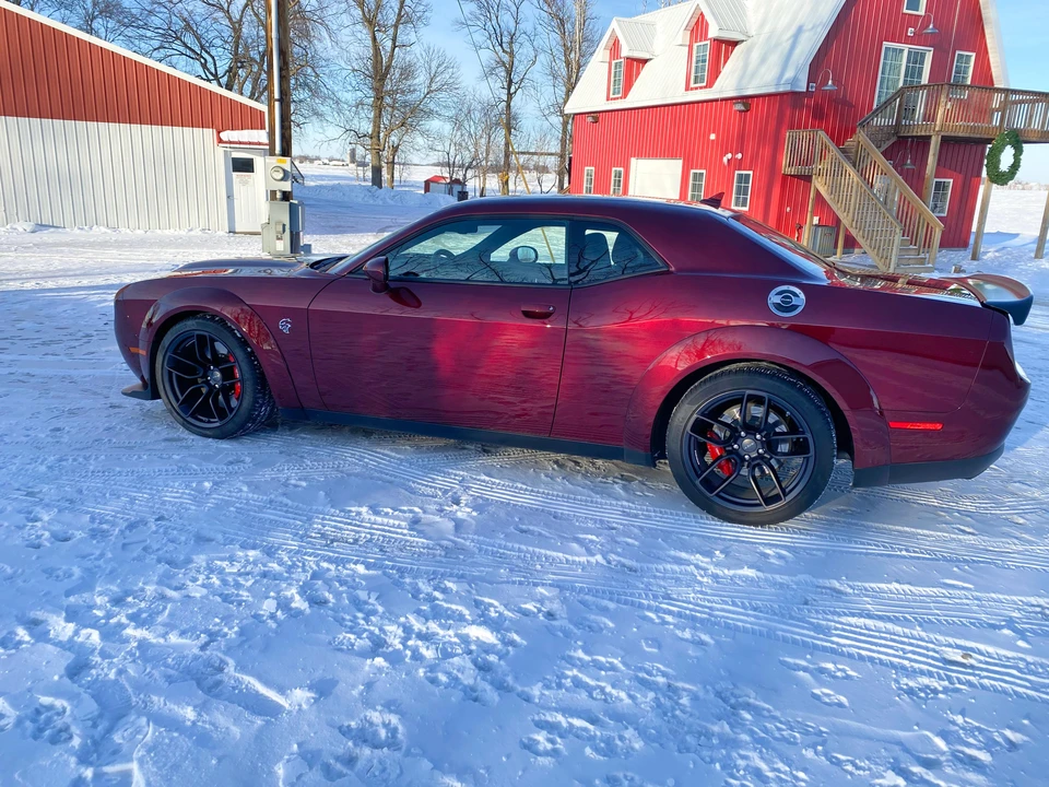 2019 Dodge Challenger SRT Hellcat 3rd Gen - Image 15 of 31