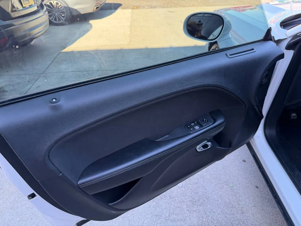 2019 Dodge Challenger 3rd Gen - Image 9 of 14