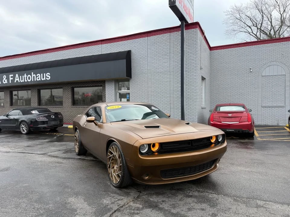 2019 Dodge Challenger 3rd Gen - Image 2 of 13