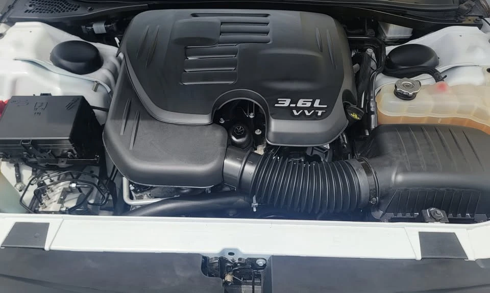 2019 Dodge Challenger 3rd Gen - Image 13 of 19
