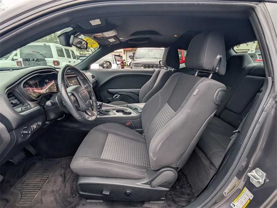 2019 Dodge Challenger 3rd Gen - Image 10 of 12