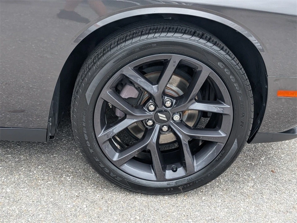 2019 Dodge Challenger 3rd Gen - Image 9 of 12
