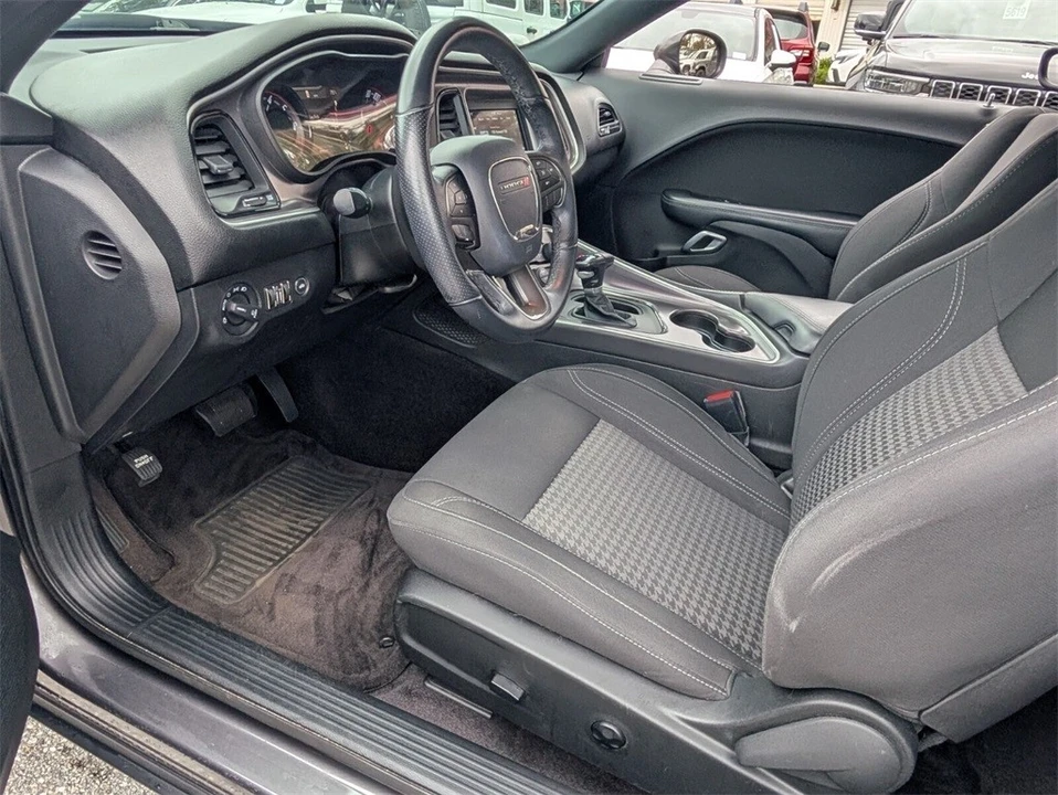 2019 Dodge Challenger 3rd Gen - Image 11 of 12