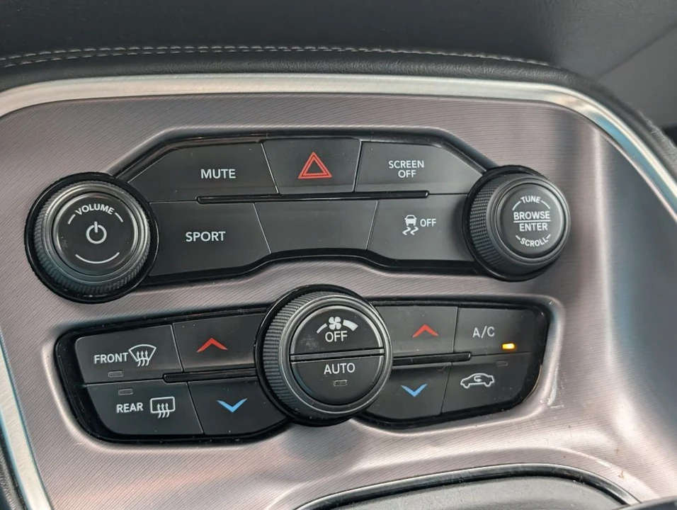 2019 Dodge Challenger 3rd Gen - Image 18 of 19