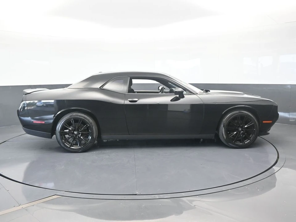 2019 Dodge Challenger 3rd Gen - Image 7 of 12