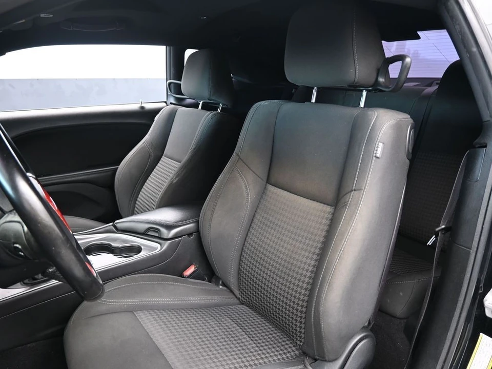 2019 Dodge Challenger 3rd Gen - Image 10 of 12