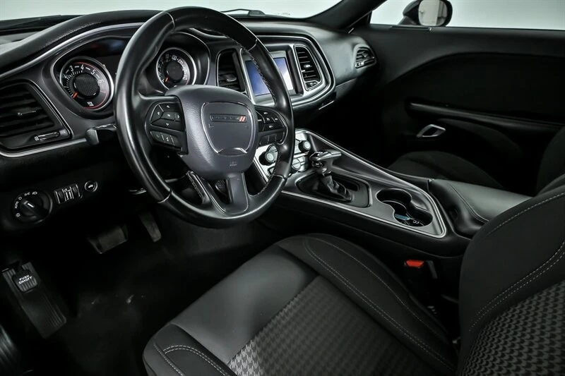 2019 Dodge Challenger 3rd Gen - Image 16 of 28