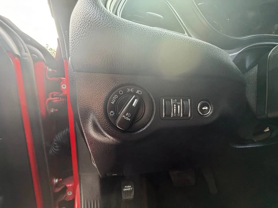 2019 Dodge Challenger 3rd Gen - Image 15 of 19