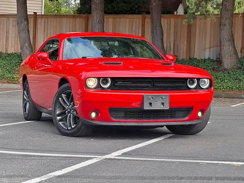 2019 Dodge Challenger SXT AWD