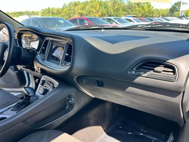 2019 Dodge Challenger 3rd Gen - Image 12 of 17