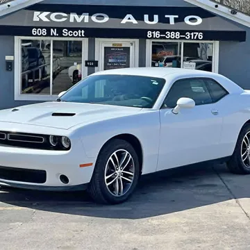 2019 Dodge Challenger SXT AWD