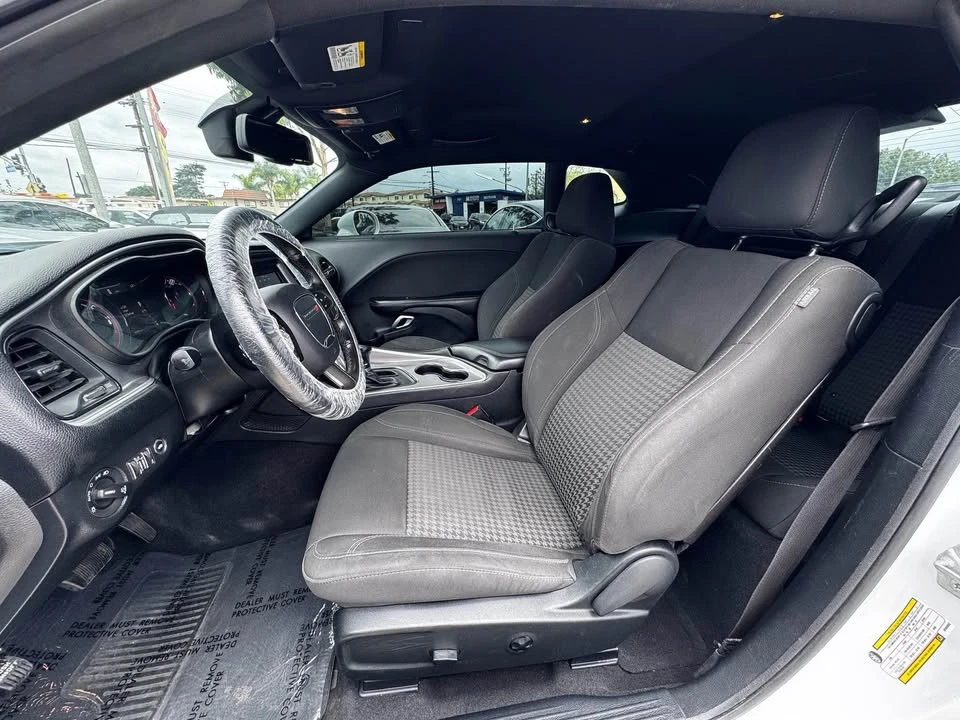 2019 Dodge Challenger - Image 16 of 18