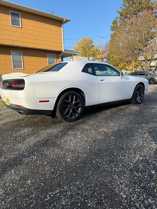 2019 Dodge Challenger 3rd Gen - Image 2 of 9