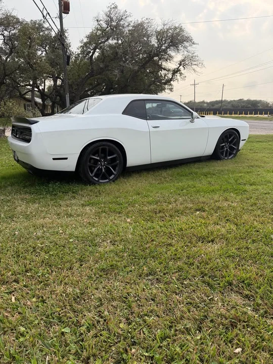 2019 Dodge Challenger 3rd Gen - Image 3 of 10