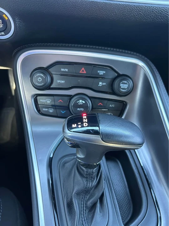 2019 Dodge Challenger 3rd Gen - Image 13 of 16
