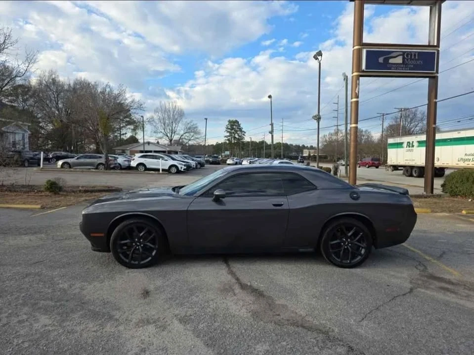 2019 Dodge Challenger 3rd Gen - Image 2 of 9