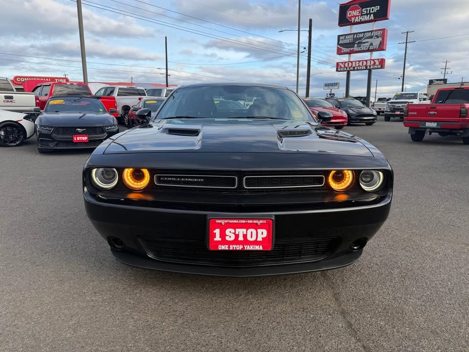 2019 Dodge Challenger 3rd Gen - Image 2 of 12