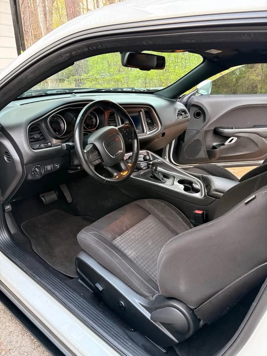 2019 Dodge Challenger 3rd Gen - Image 2 of 17