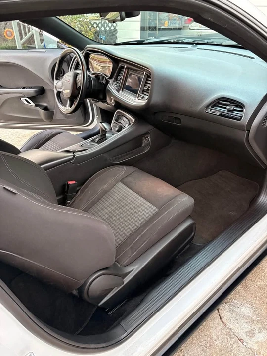 2019 Dodge Challenger 3rd Gen - Image 6 of 17