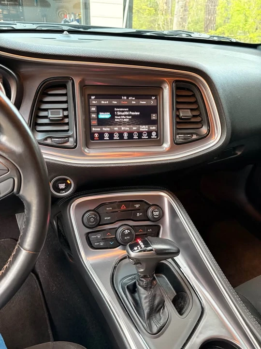 2019 Dodge Challenger 3rd Gen - Image 10 of 17